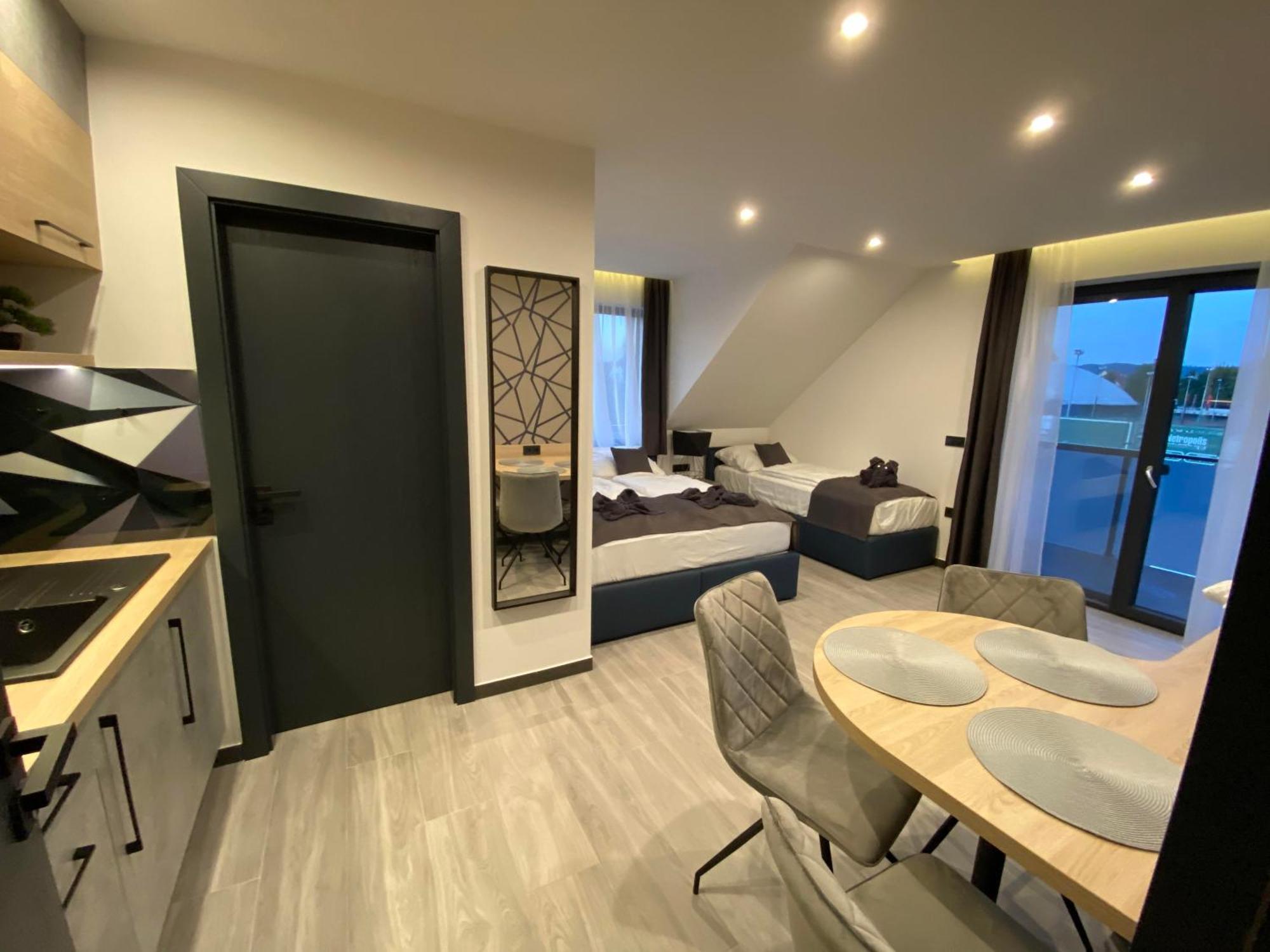 Luxury Apartments Keszthely Extérieur photo